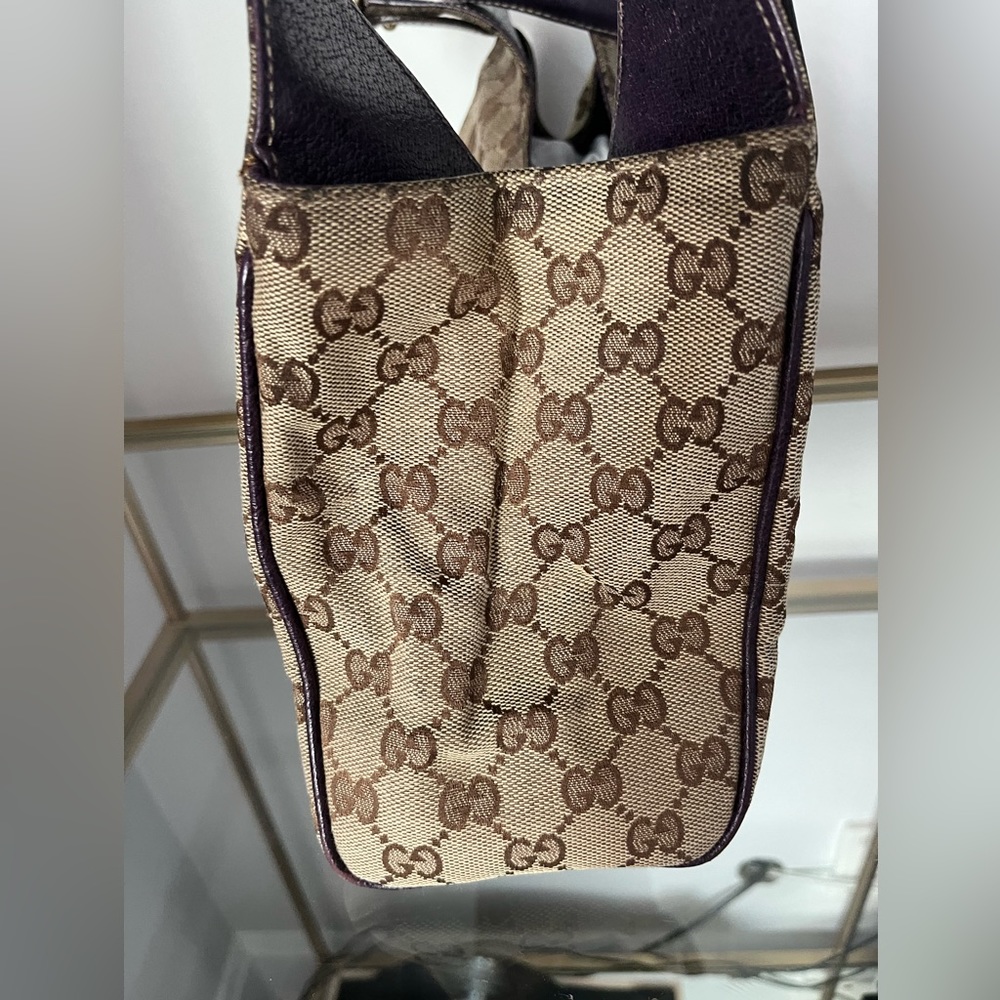 Gucci Brown Monogram Canvas Shoulder Bag with purple Leather Trim - Picture 5 of 11